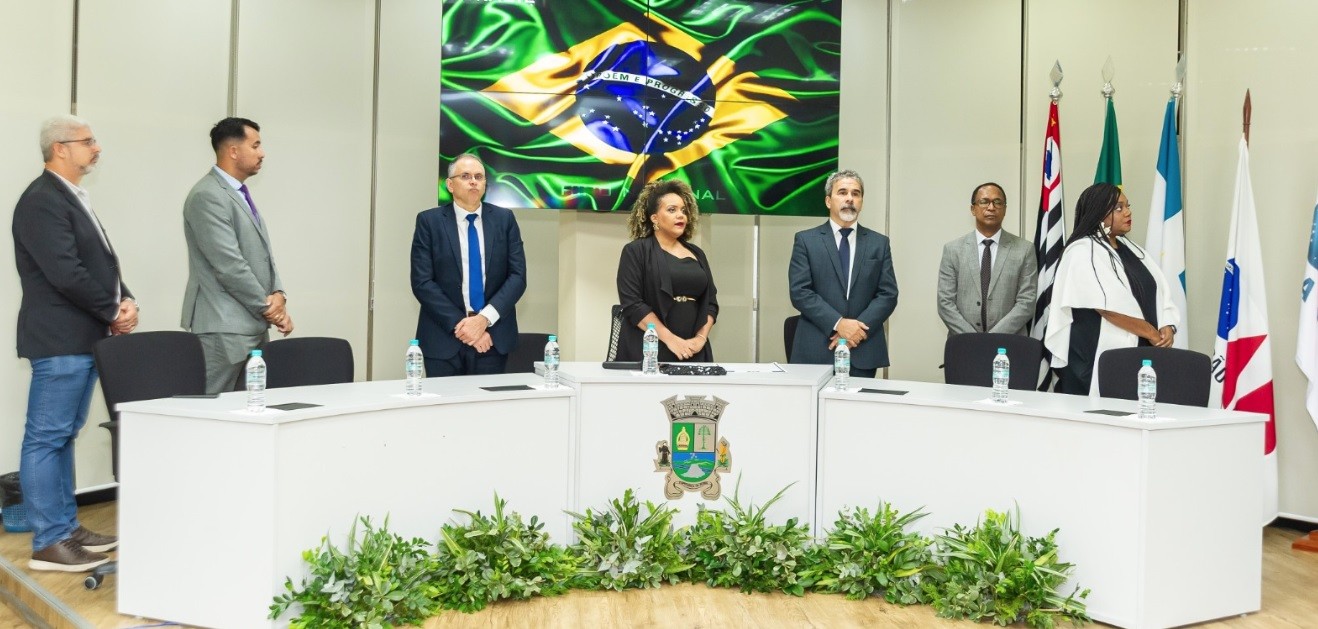 Câmara Municipal recebe evento de posse da nova diretoria da OAB.